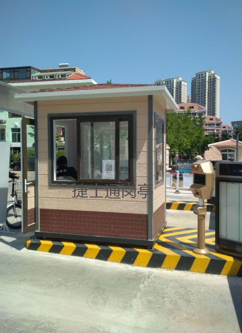 煙臺市，萊山區(qū)迎春大街綠色家園雕花板保安亭